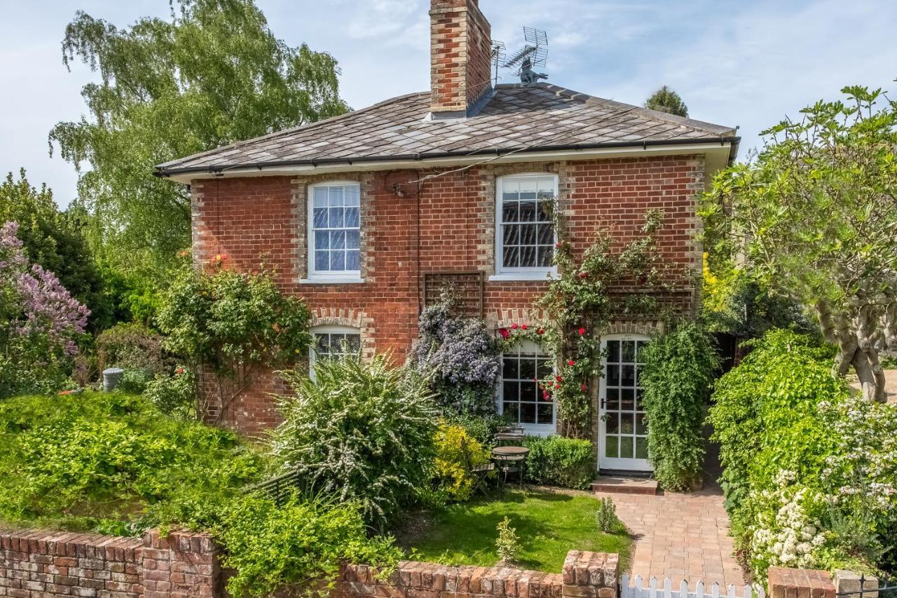 Adorable Cottage With A Log Burner In Heavenly Village - Constable Lodge Nayland Dış mekan fotoğraf